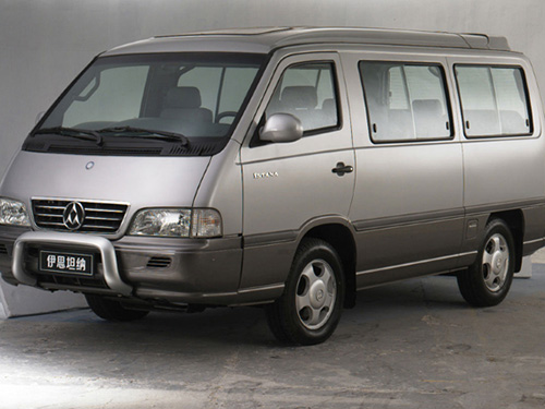 奔馳伊斯坦納12座